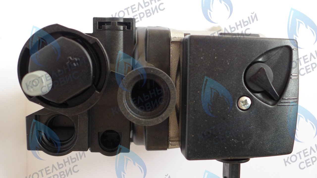 39818450 Насос циркуляционный GRUNDFOS 15-50  (39404220) FERROLI (может стоять насос WILO!) в Казани