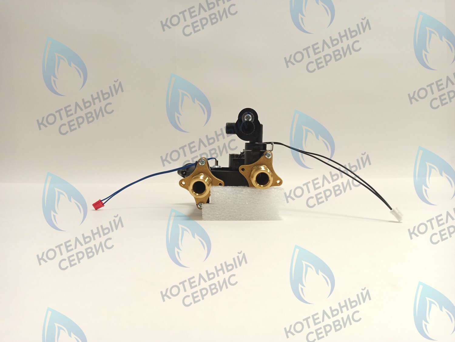 30022050A Гидроузел ГВС с датчиком протока, датчиком температуры и краном подпитки DELUXE E/C 13-24k NAVIEN в Казани