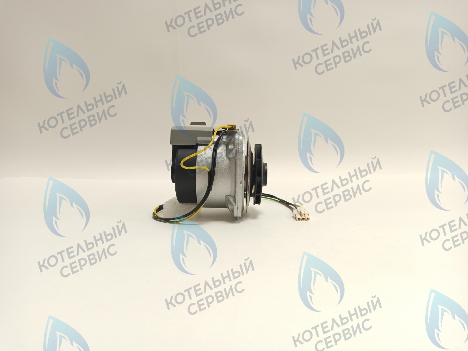 PH-W21CW50-WA82-Комп Двигатель насоса (черный пластик) (без улитки, с терминалом) (12/5, 15/5) аналог WILO 82w INTMSL15/5 HE-1 (21мм по часовой) в Казани