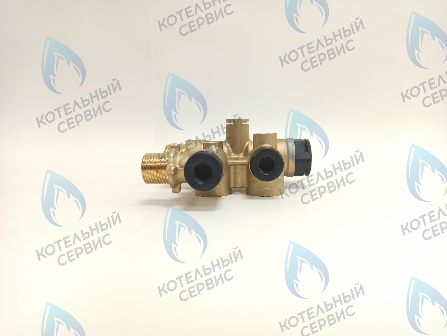 GGT016 Трехходовой клапан Viessmann Vitopend A1JB (7856970) в Казани