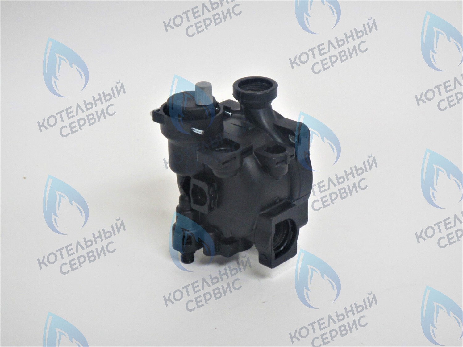 PMF01BW Улитка циркуляционного насоса (отверстие сзади, два справа сбоку) FERROLI под насос WILO (W21CW) в Казани