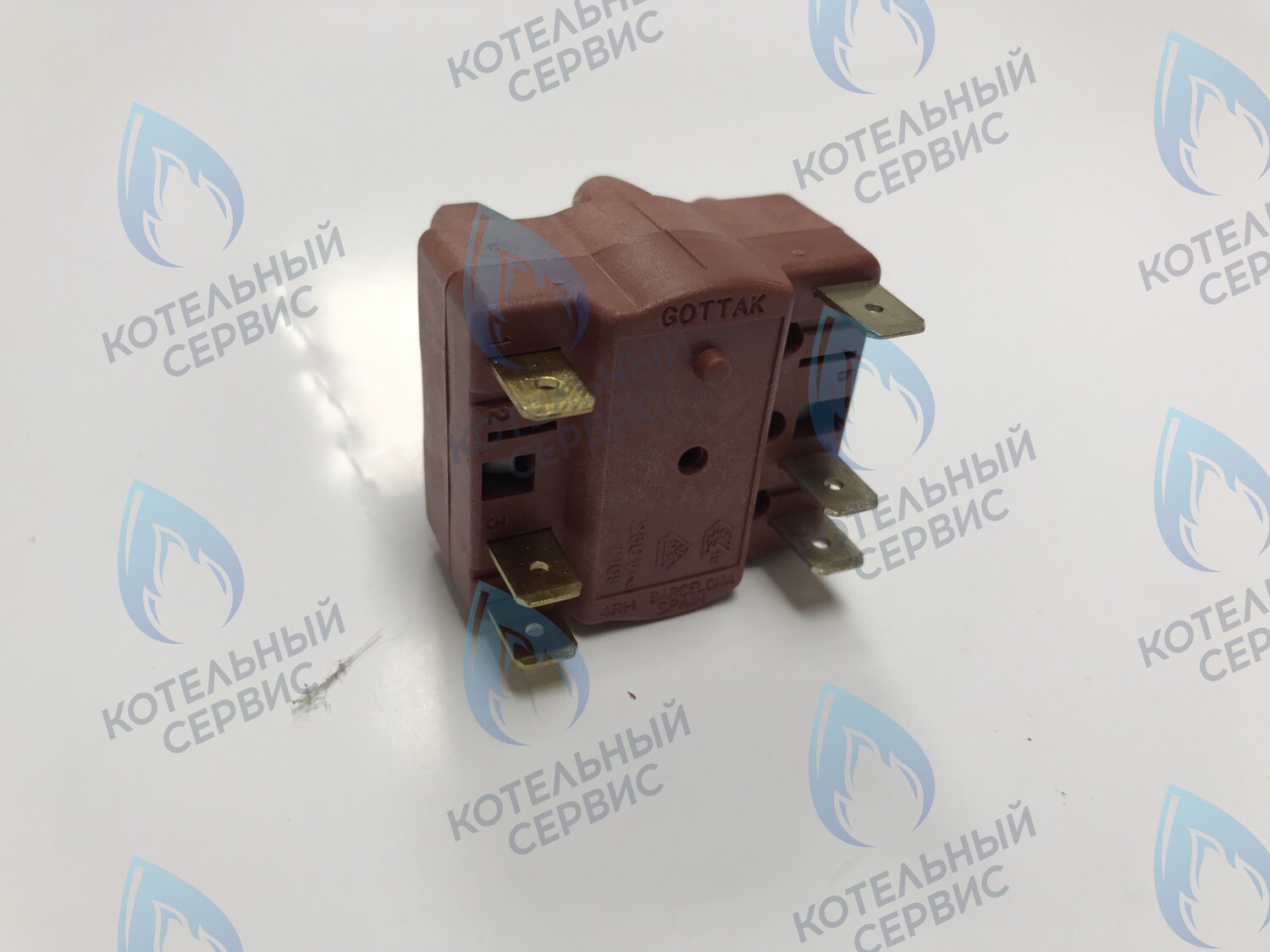 39813590 Переключатель FERROLI в Казани